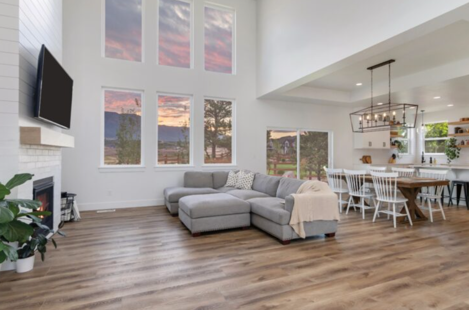 Bay Windows Vs. Bow Windows: What’s the Difference